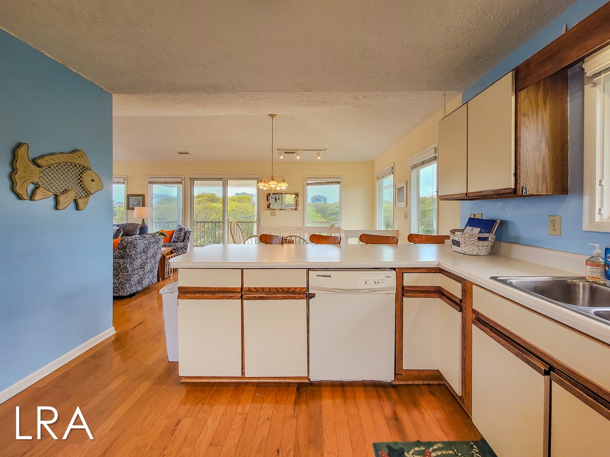 108 Loreen Dr (Double Vision [Int]) - watermarked-3