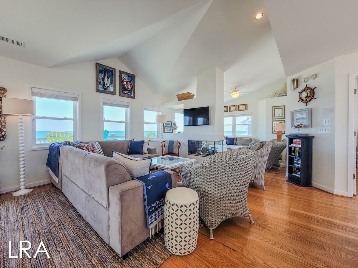2405 S Shore Dr (Audreys Pearl [Int Ext Aerials] - watermarked-17