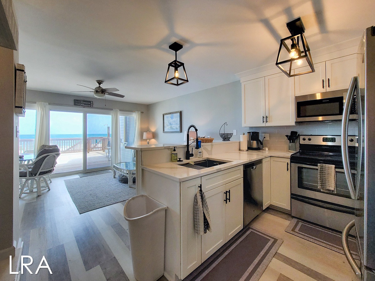 910 B S Shore Dr (910B Turtle Cove [Int. Refresh - Kitchen]) - watermarked-02