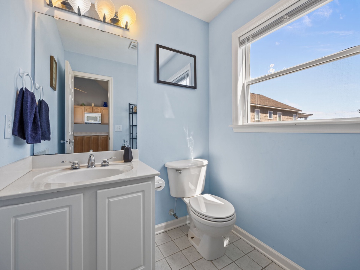 25-web-or-mls-3735 Island Dr. 63