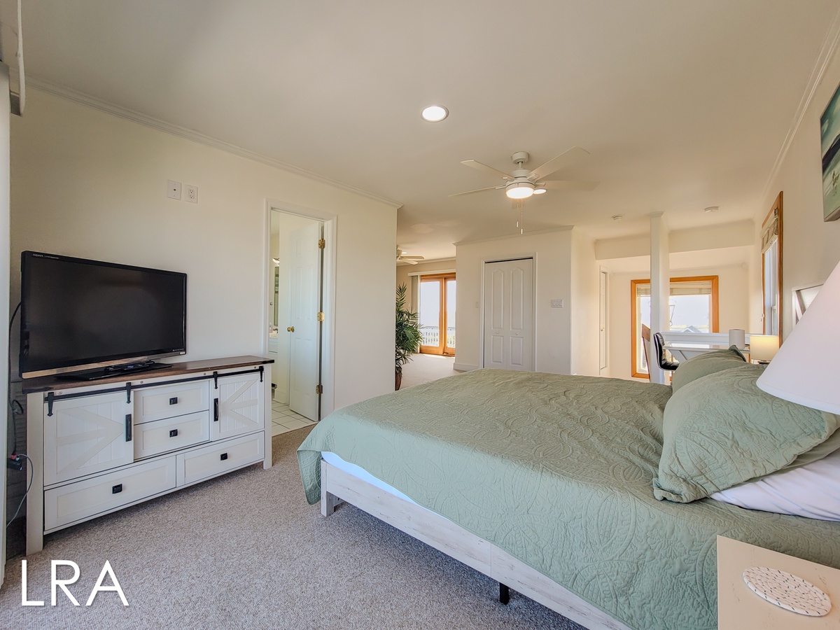 2717 S Shore Dr - Oceanside Manor (13)