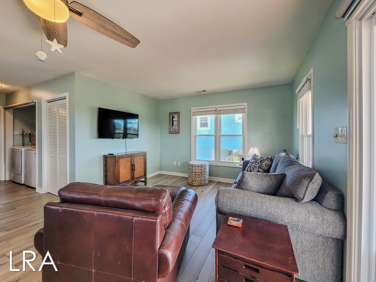 9010 9th St (Painkiller [Int Ext Aerial]) - watermarked-2