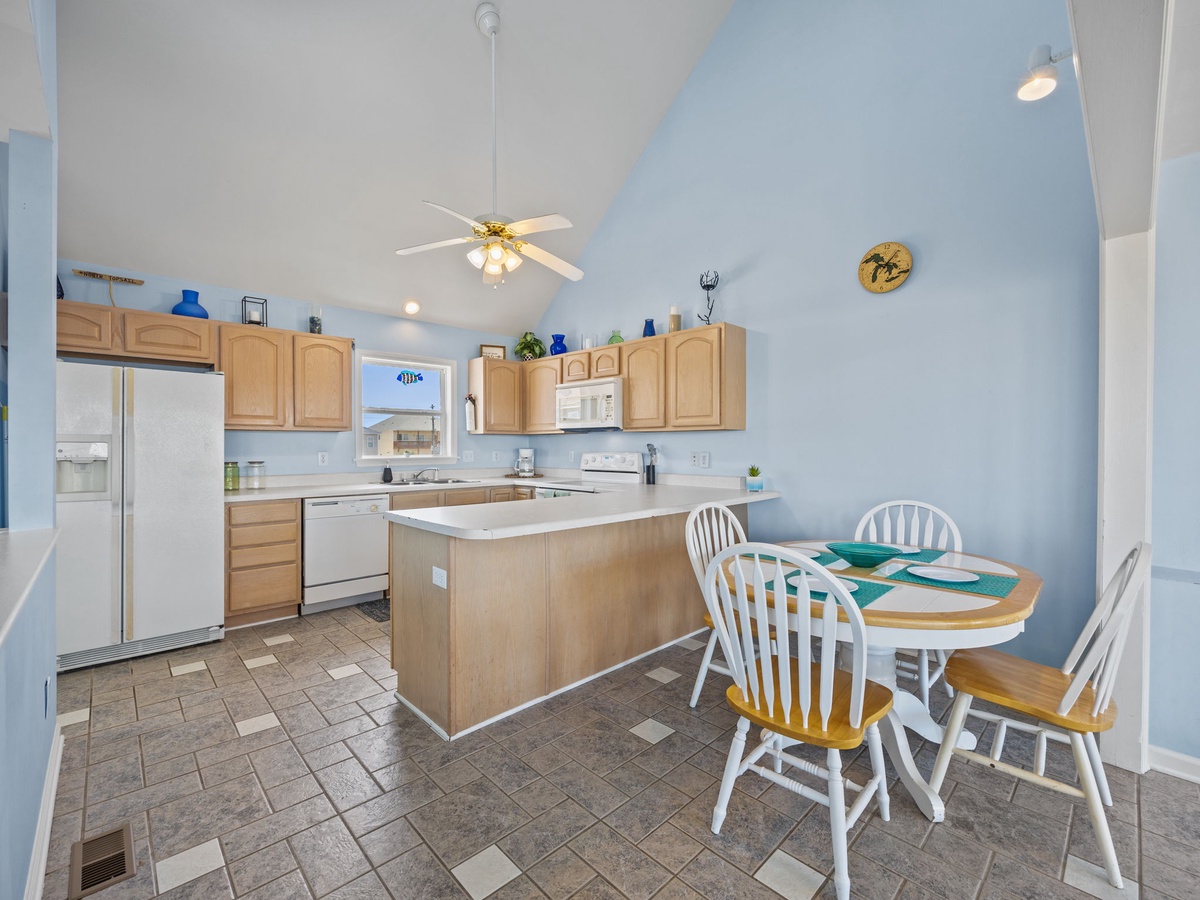 18-web-or-mls-3735 Island Dr. 42