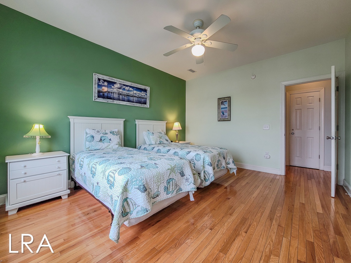 1618 S Shore Dr (Lucky Enough [Int Ext]) - watermarked-70