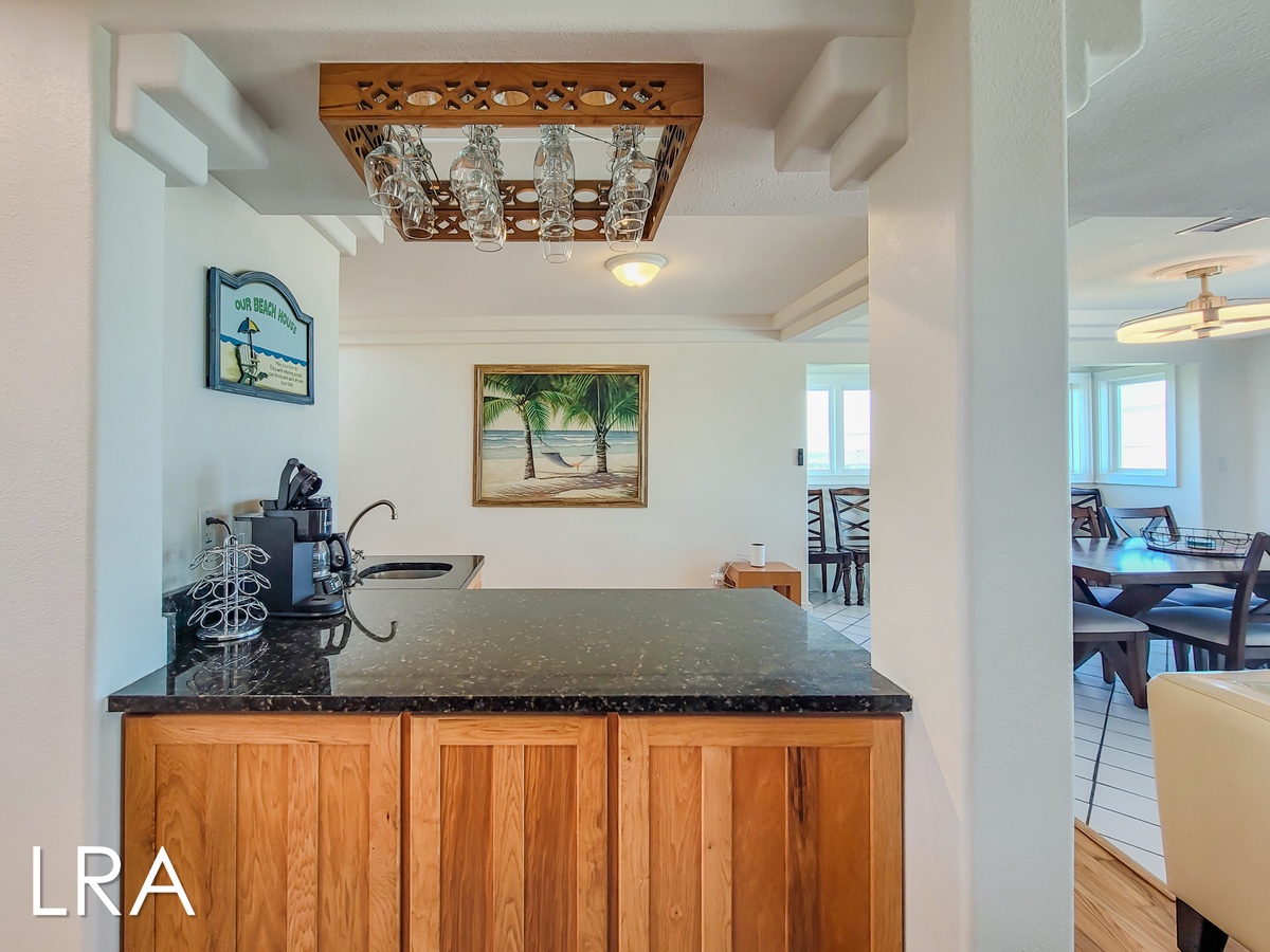 2717 S Shore Dr - Oceanside Manor (38)