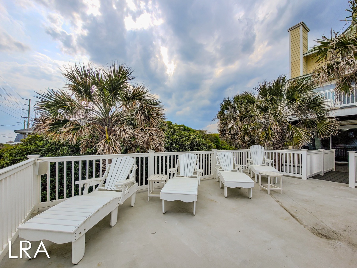 2717-A S Shore Dr (Oceanside Manor - High Tide [Int Ext]) - watermarked-68