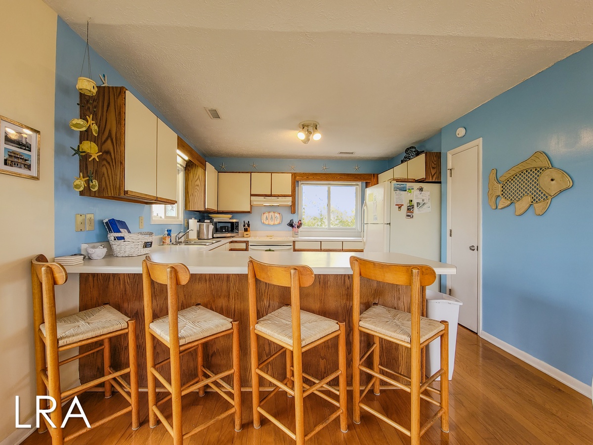 108 Loreen Dr (Double Vision [Int]) - watermarked-4