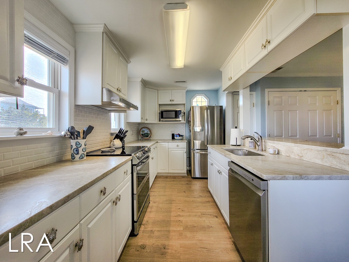 1003 Channel Blvd (Tied Dyed [Int Ext Aerials]) - watermarked-12