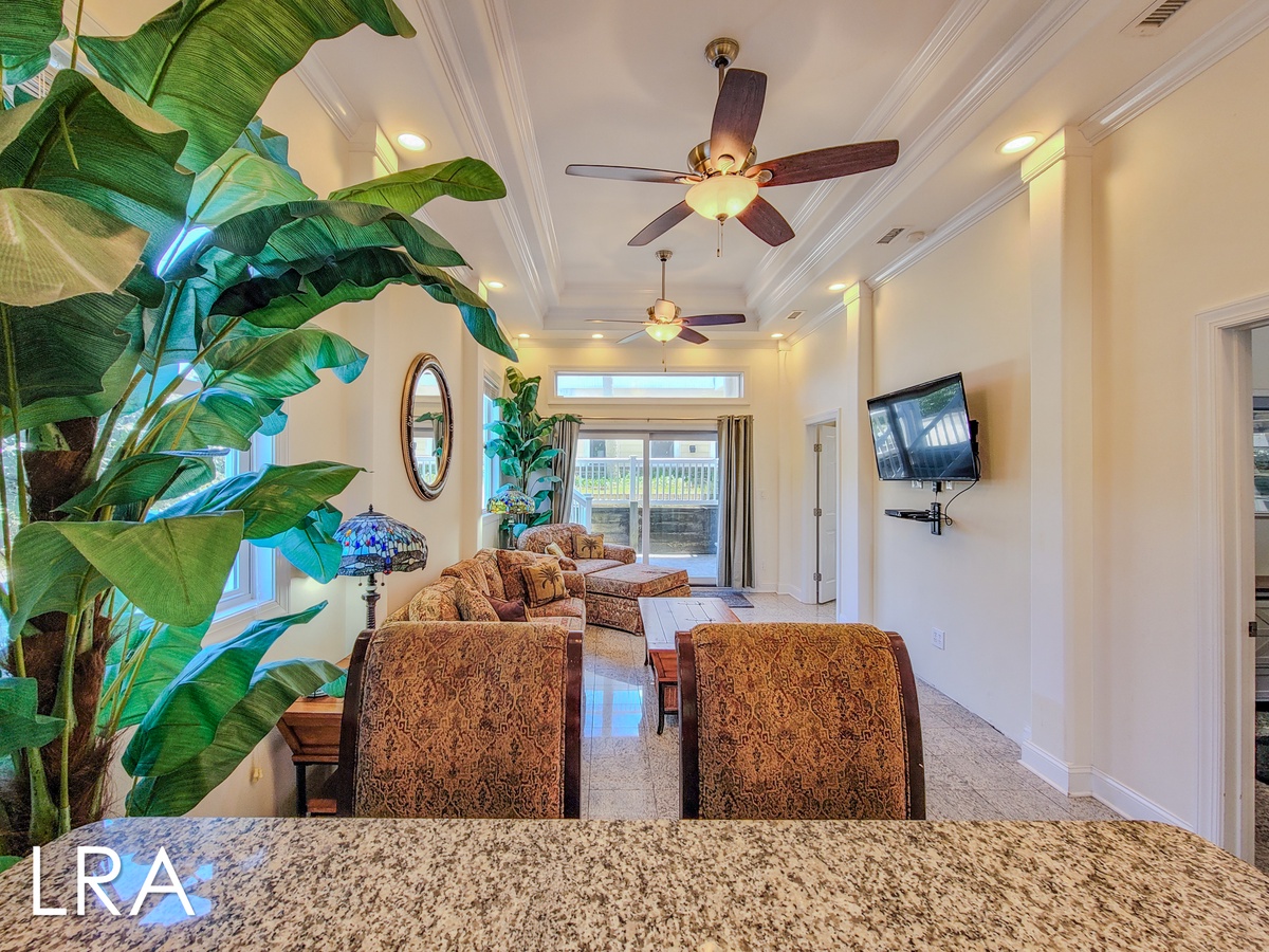 2717 S Shore Dr - Oceanside Manor (104)