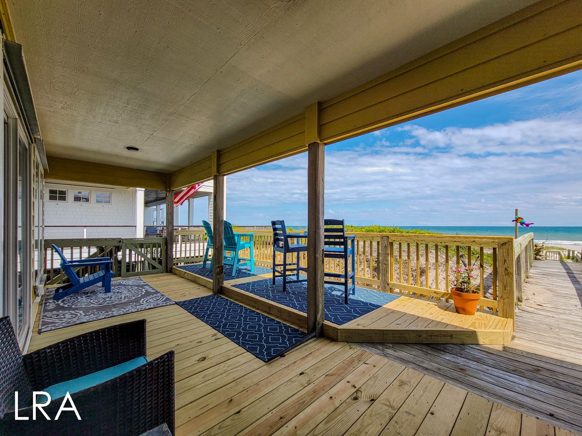 Covered Outside Deck - 43