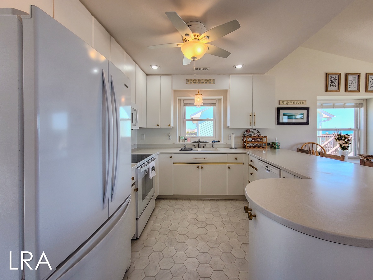 2405 S Shore Dr (Audreys Pearl [Int Ext Aerials] - watermarked-11