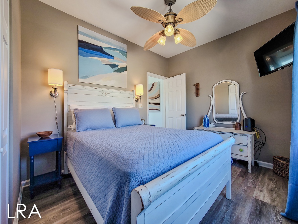 2508 S Shore Dr (Good Tide-ings [Int Ext]) - watermarked-49