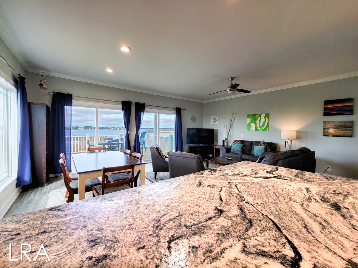 Living/Dining Room-39