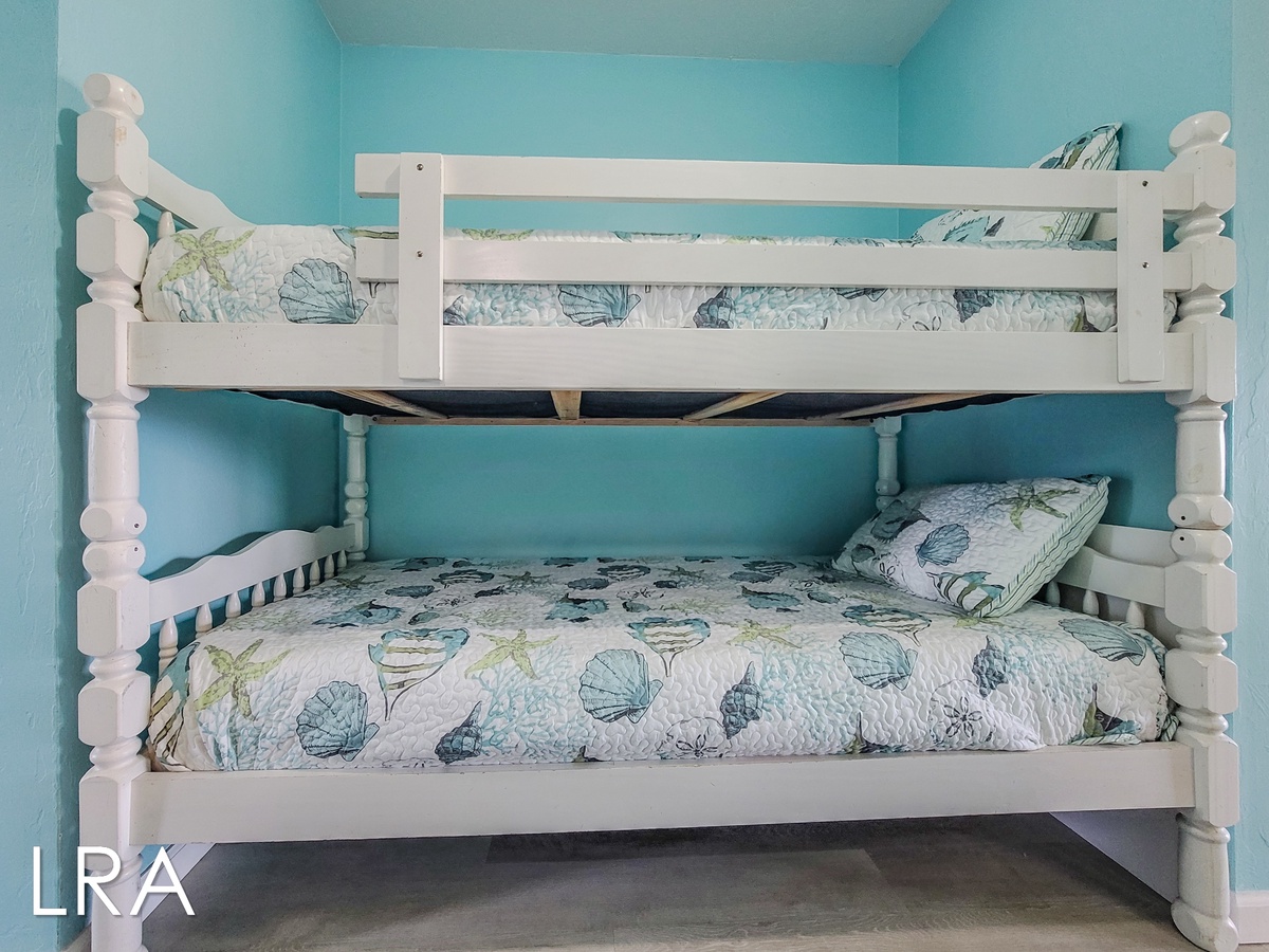 918 N New River Dr 417 (Surf Condos 417 [Int Ext]) - watermarked-10