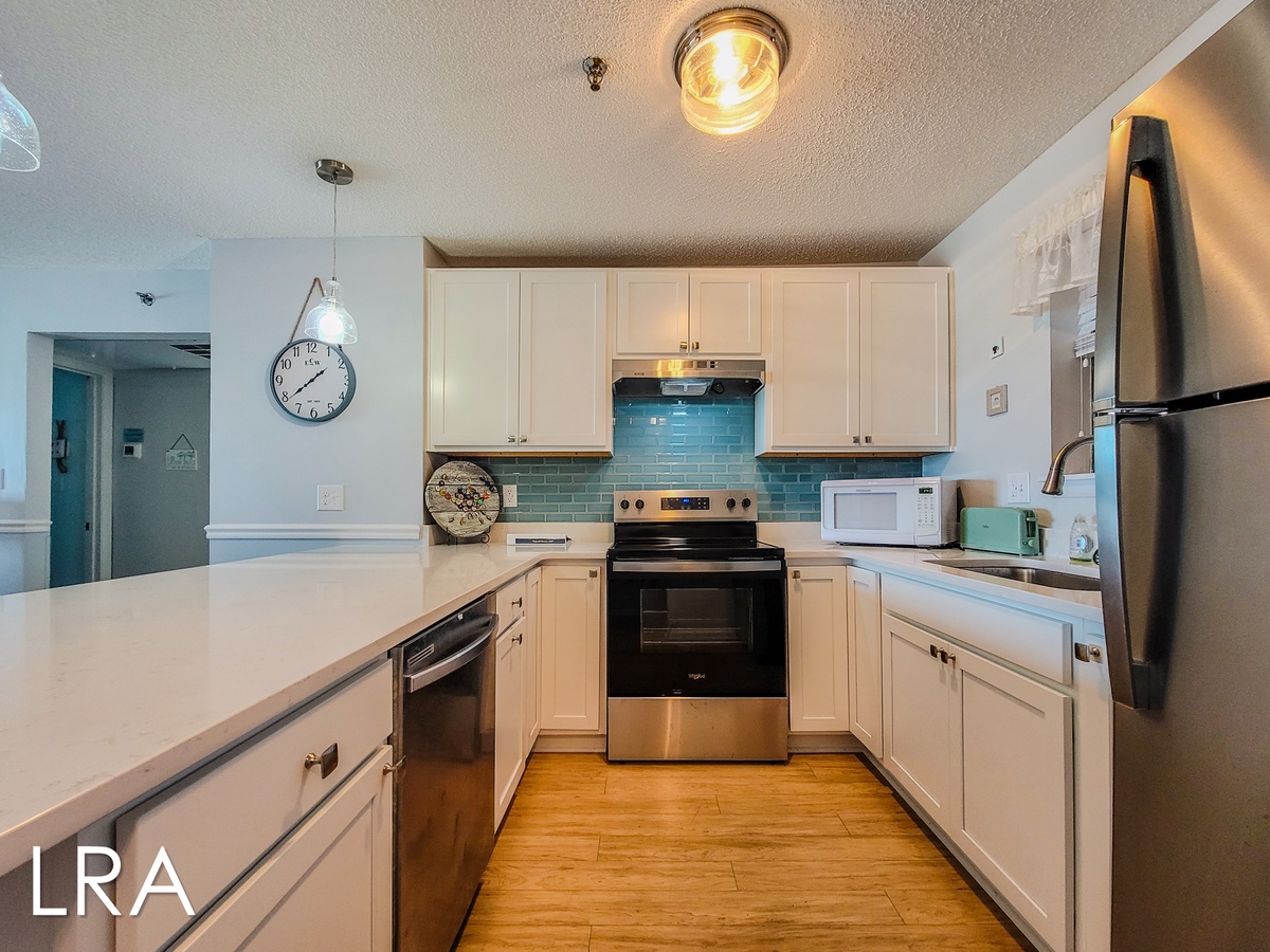 1866 New River Inlet Rd #3407 (Isle Of Palm Trees {Int Refresh - Kitchen]) - watermarked-5