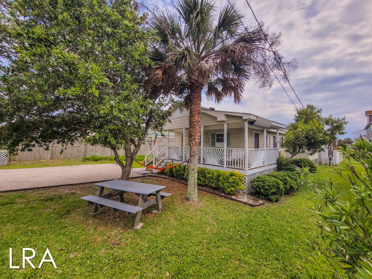 1005-A 1st St (The Cottage [Int Ext]) - watermarked-43