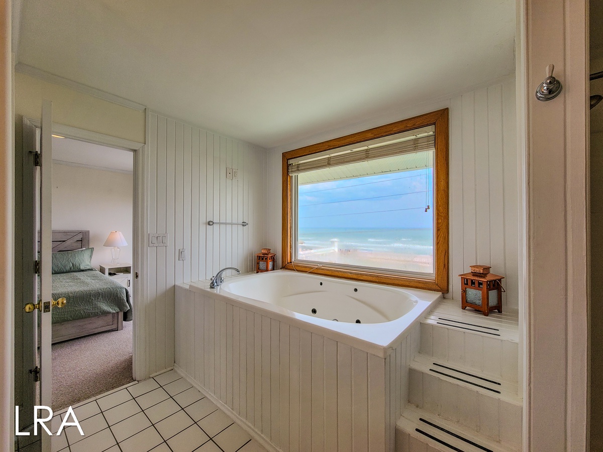 2717-A S Shore Dr (Oceanside Manor - High Tide [Int Ext]) - watermarked-12
