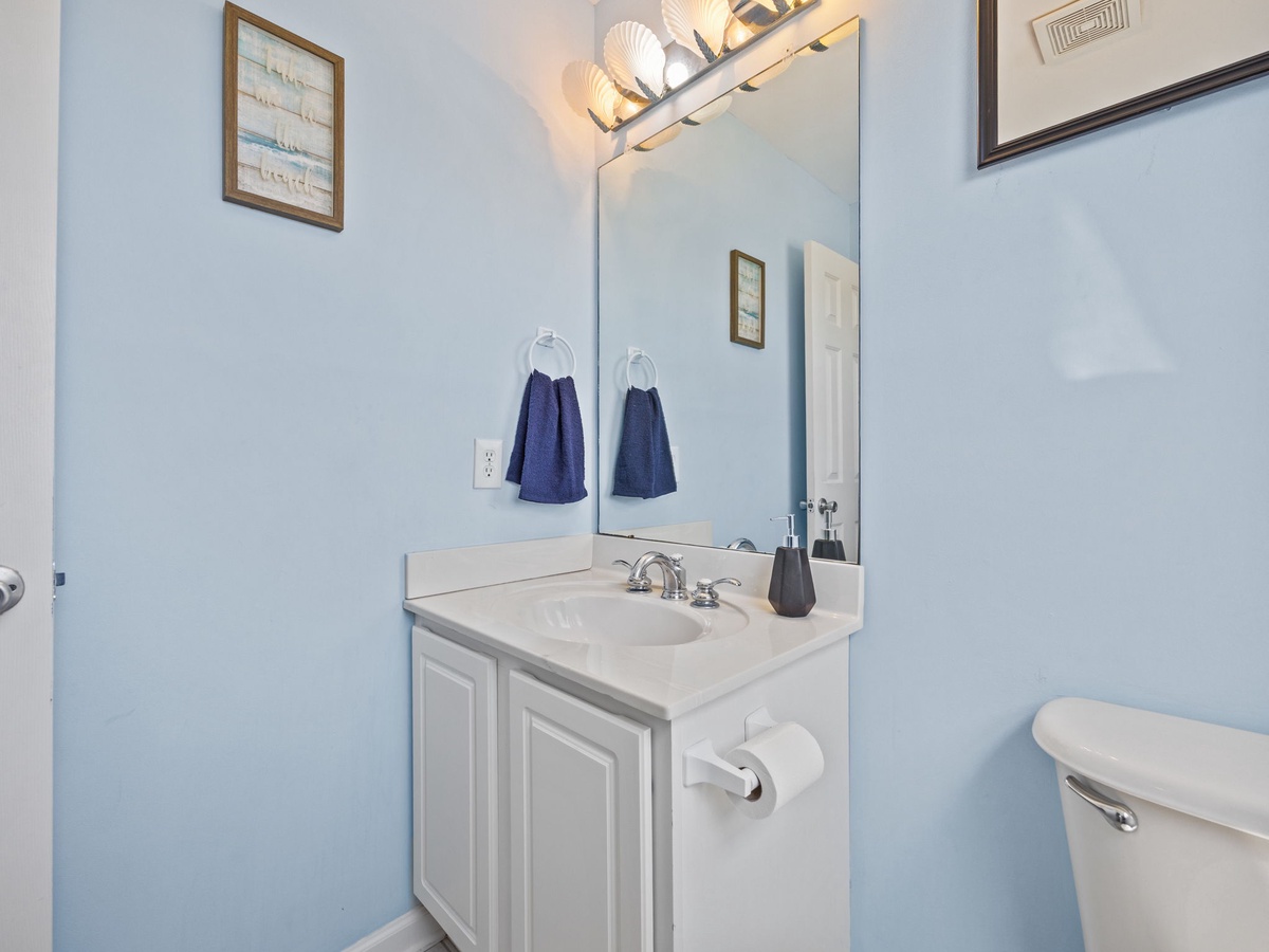 26-web-or-mls-3735 Island Dr. 66