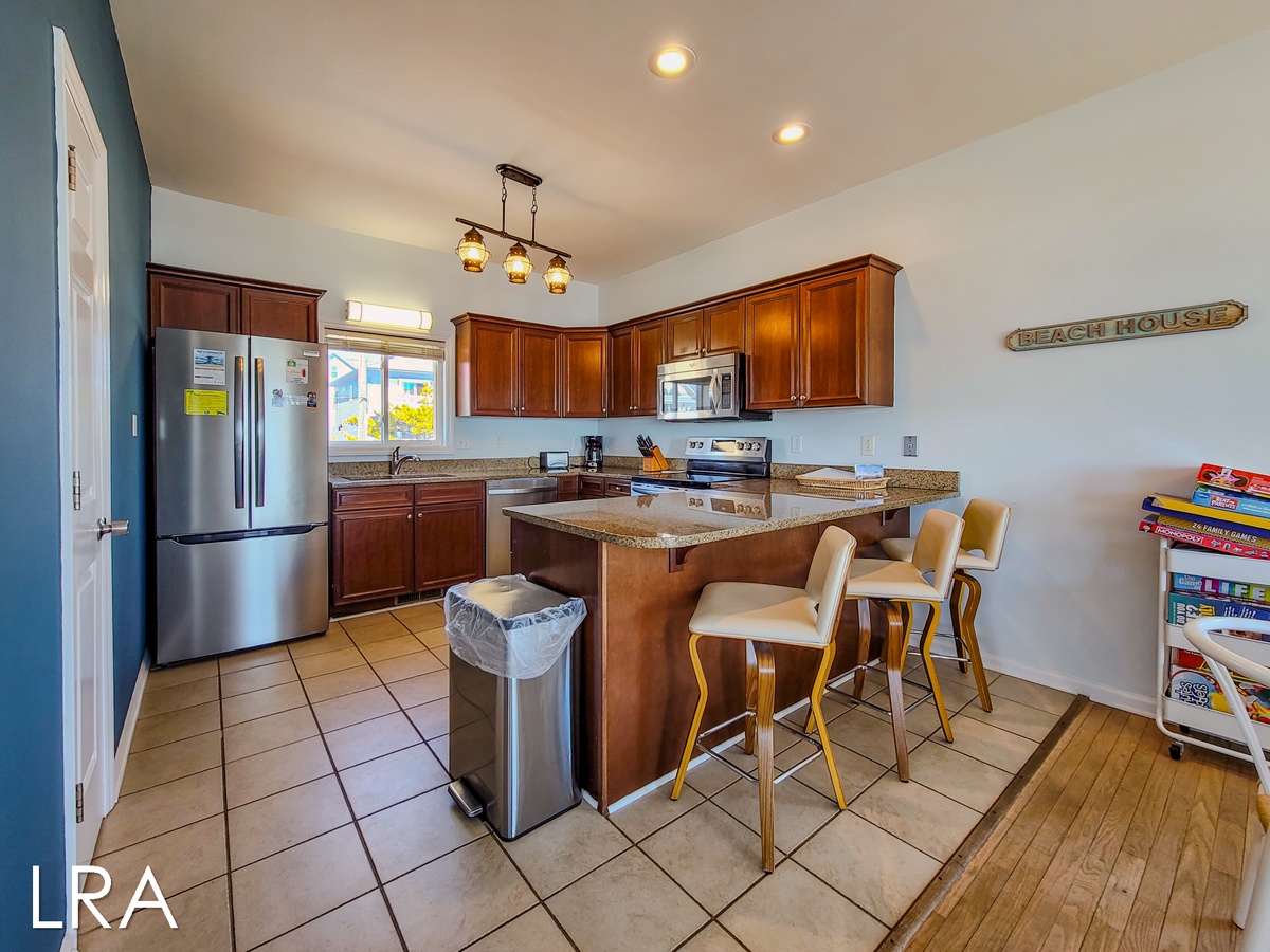 2508 S Shore Dr (Good Tide-ings [Int Ext]) - watermarked-34