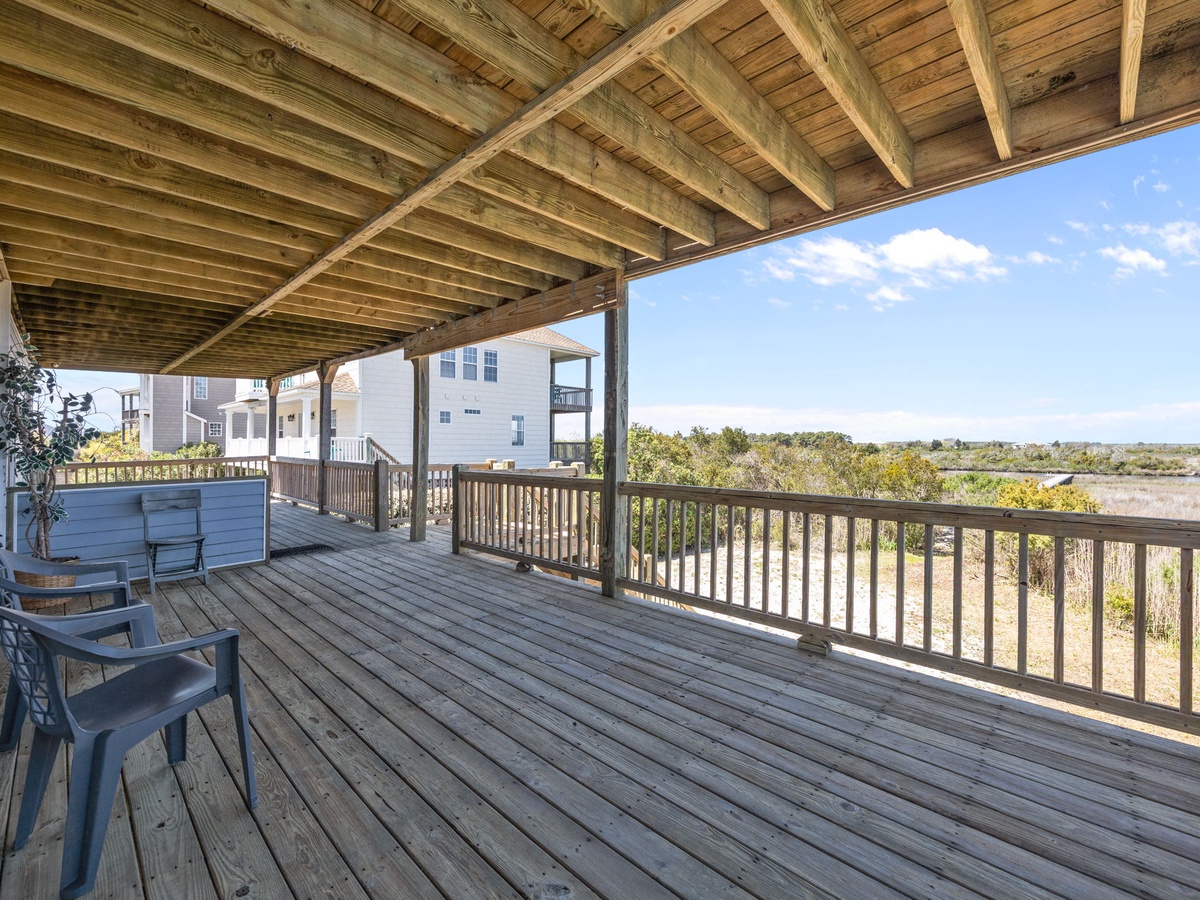 49-web-or-mls-3735 Island Dr. 109