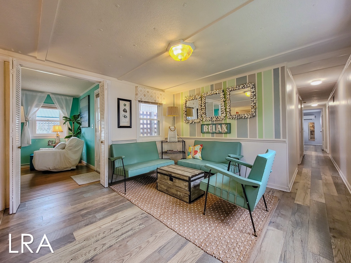 1005-A 1st St (The Cottage [Int Ext]) - watermarked-2