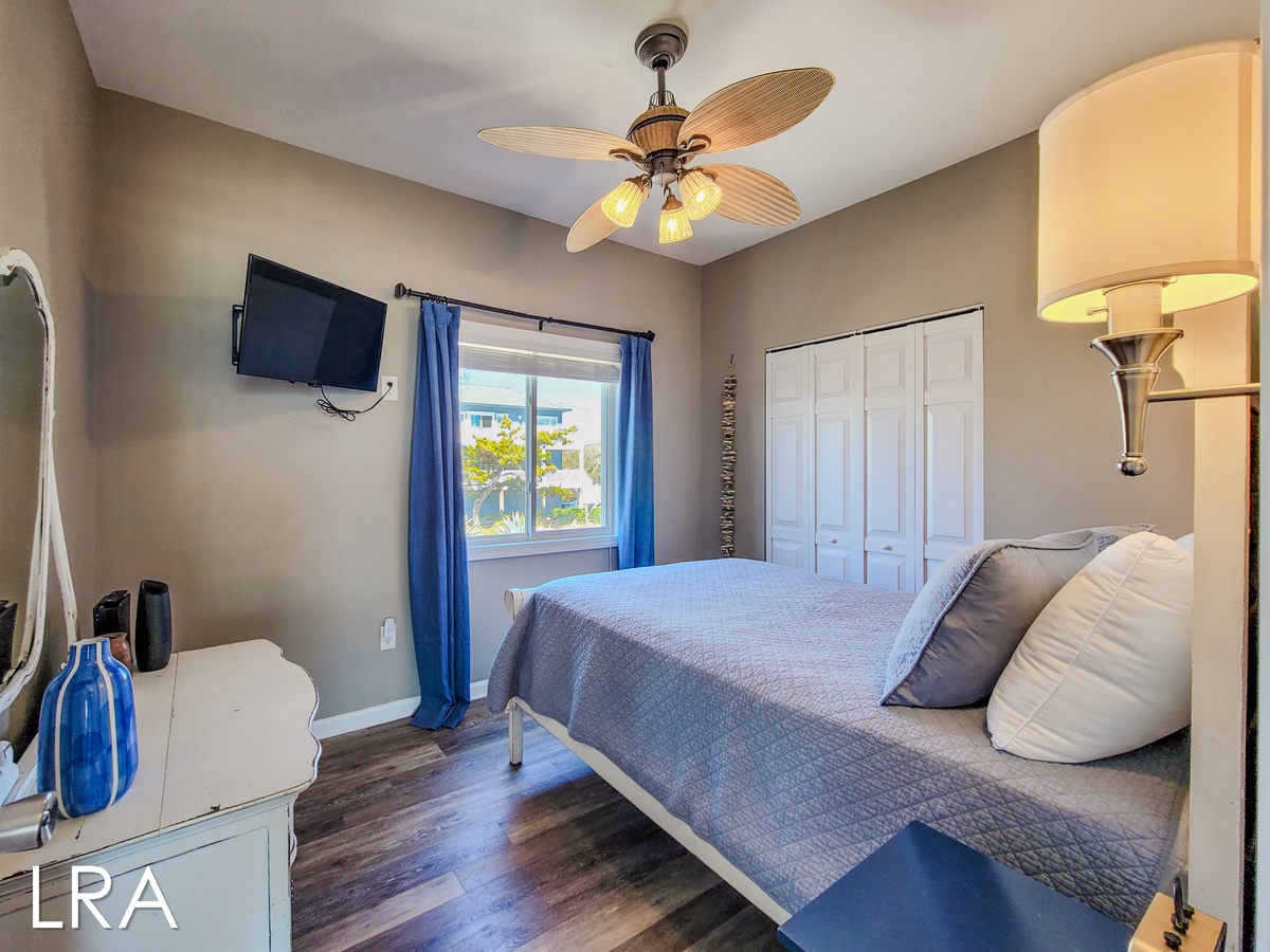 2508 S Shore Dr (Good Tide-ings [Int Ext]) - watermarked-47