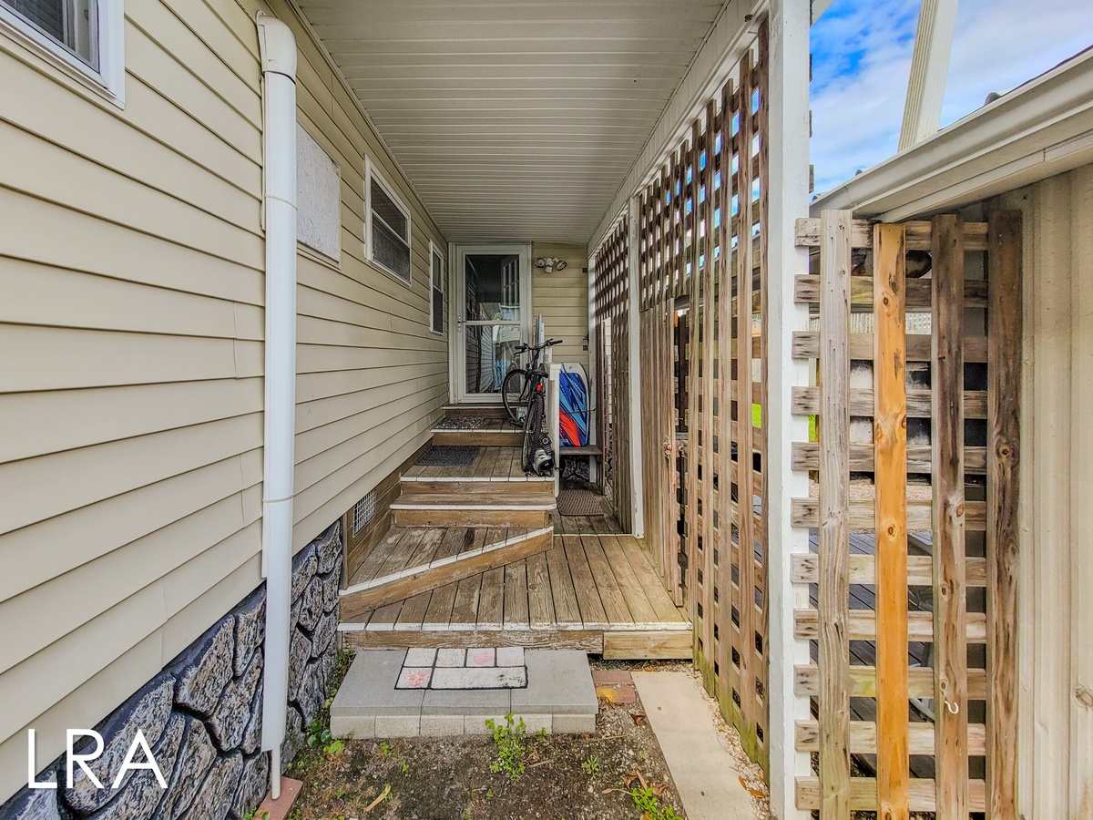 1005-A 1st St (The Cottage [Int Ext]) - watermarked-39