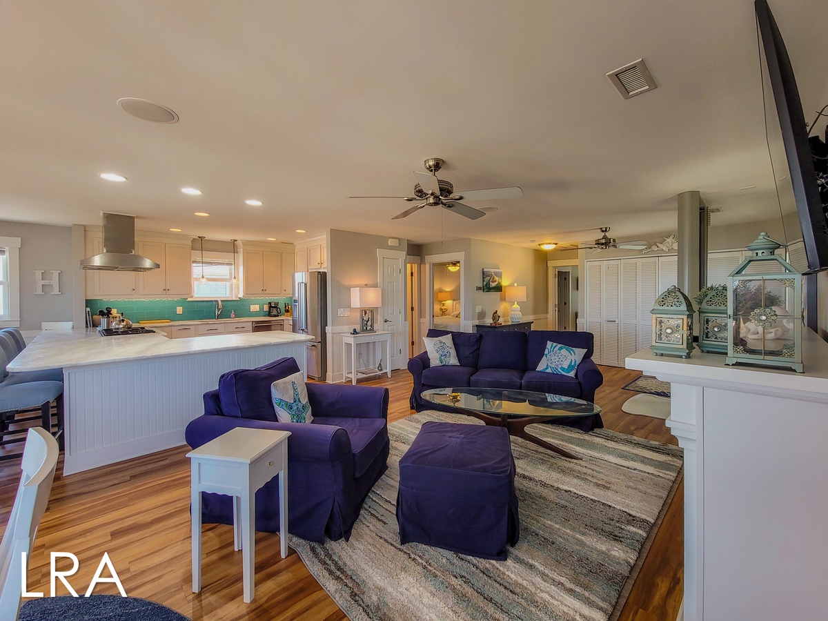 613 Ocean Blvd (Flippin Out [Int Ext Aerials]) - watermarked-24