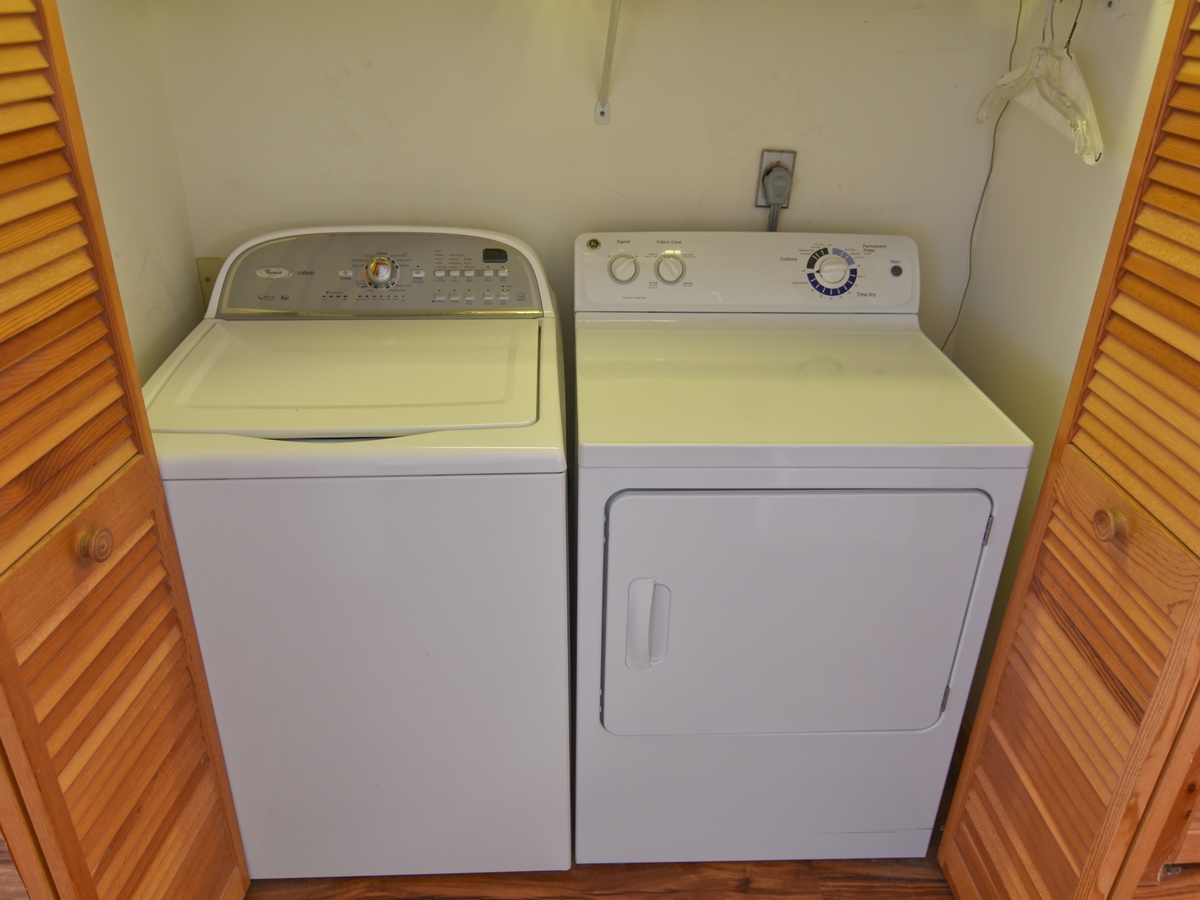 Washer and Dryer - 01