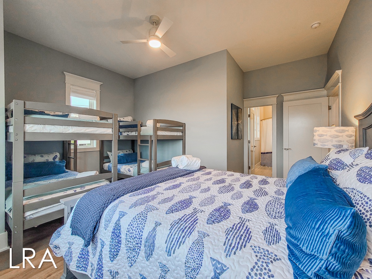 Twin Room, Queen - 46