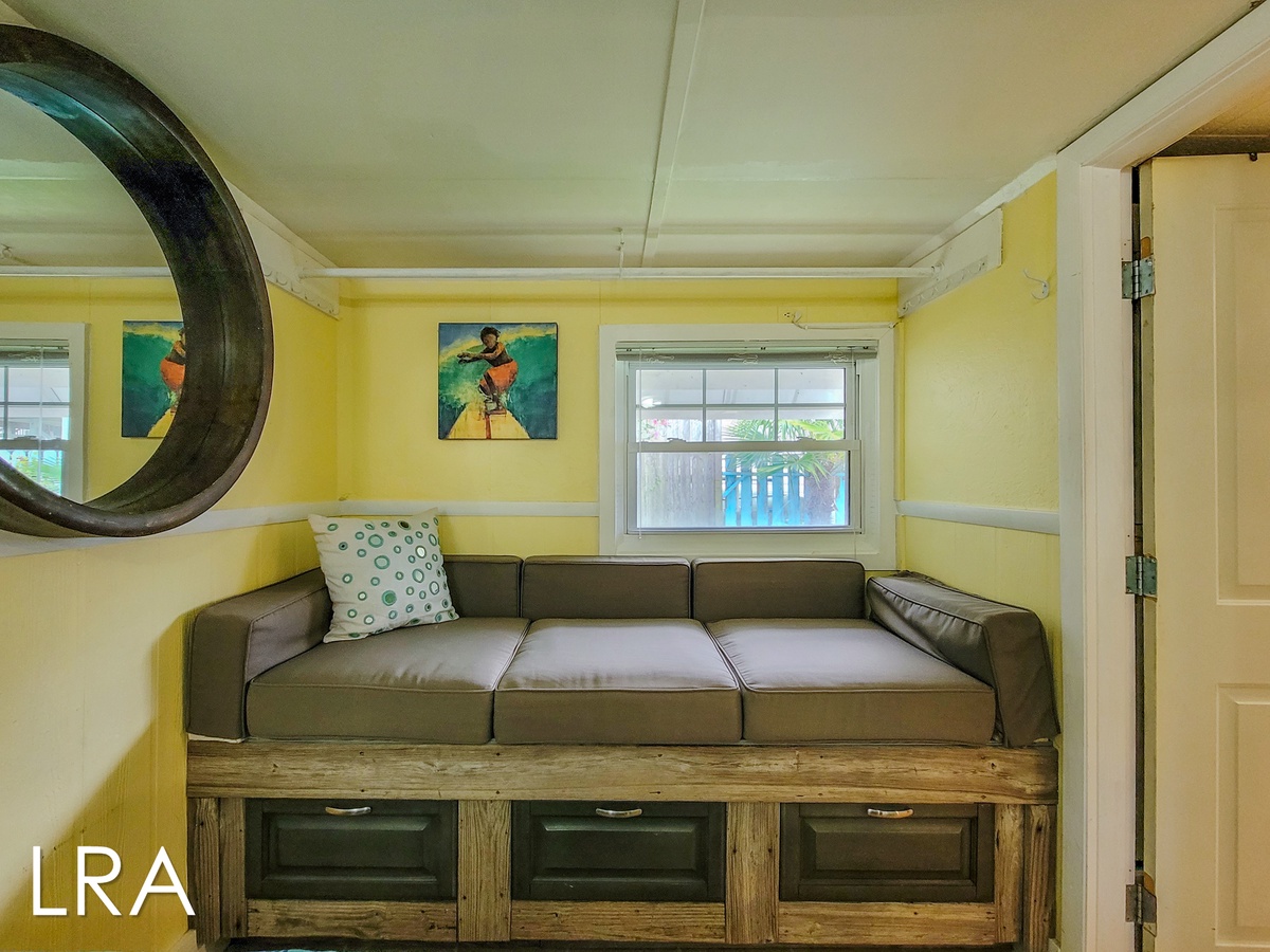 1005-B 1st St (The Roost [Int Ext Breezeway]) - watermarked-19