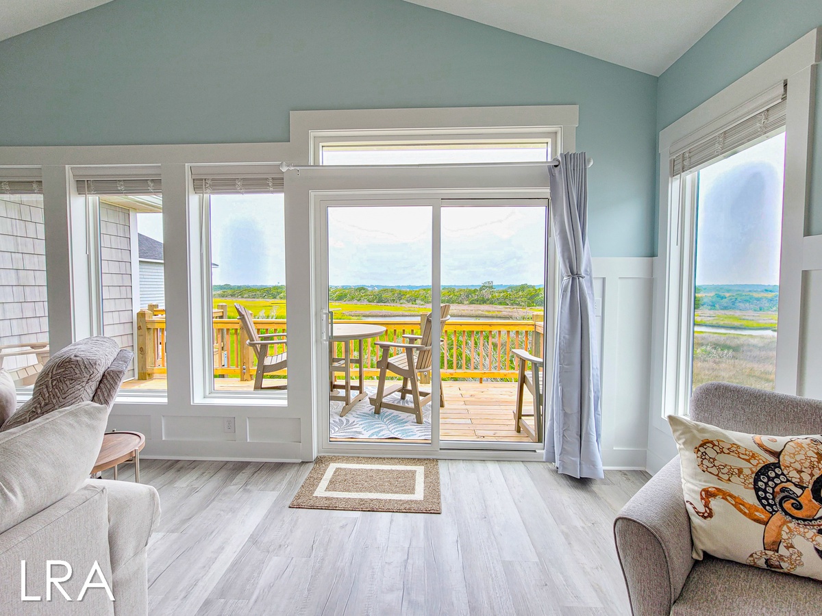 Rear Sliding Glass Door-15