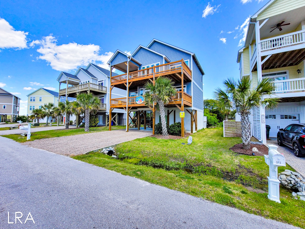 324 Oceanaire Dr (Beach Bliss [Ext. Refresh]) - watermarked-1