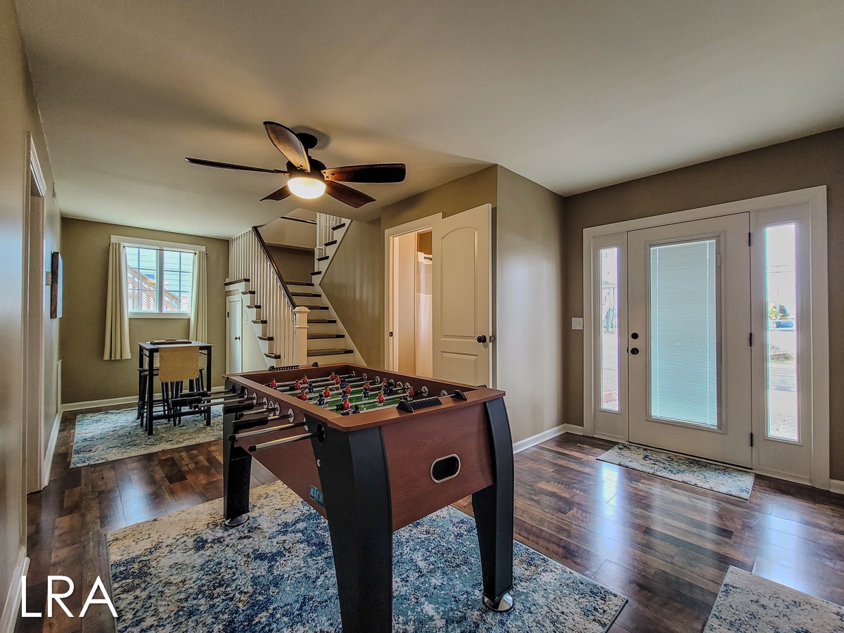 Bottom Floor/Foosball-05