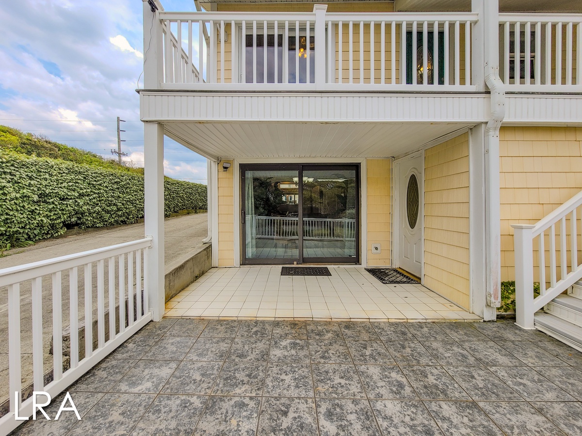 2717-A S Shore Dr (Oceanside Manor - Low Tide [Int Ext]) - watermarked-34
