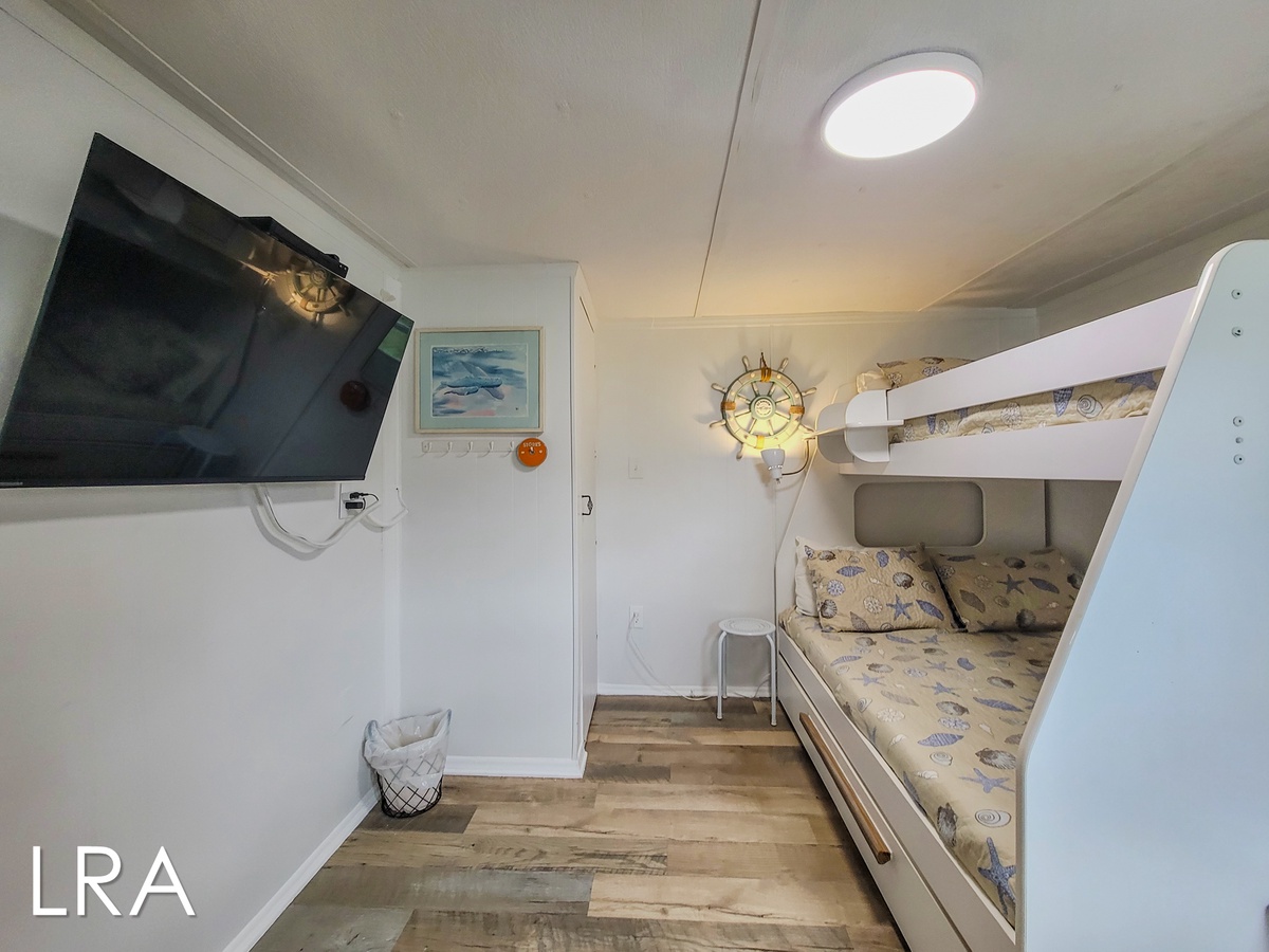 1005-A 1st St (The Cottage [Int Ext]) - watermarked-25