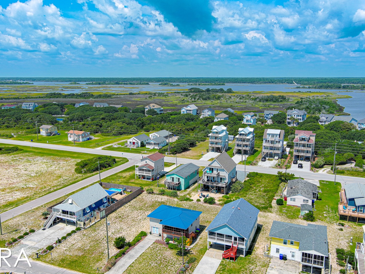 2066 Island Dr (On the Half Shell [Int. Ext. Aerials]) - watermarked-23