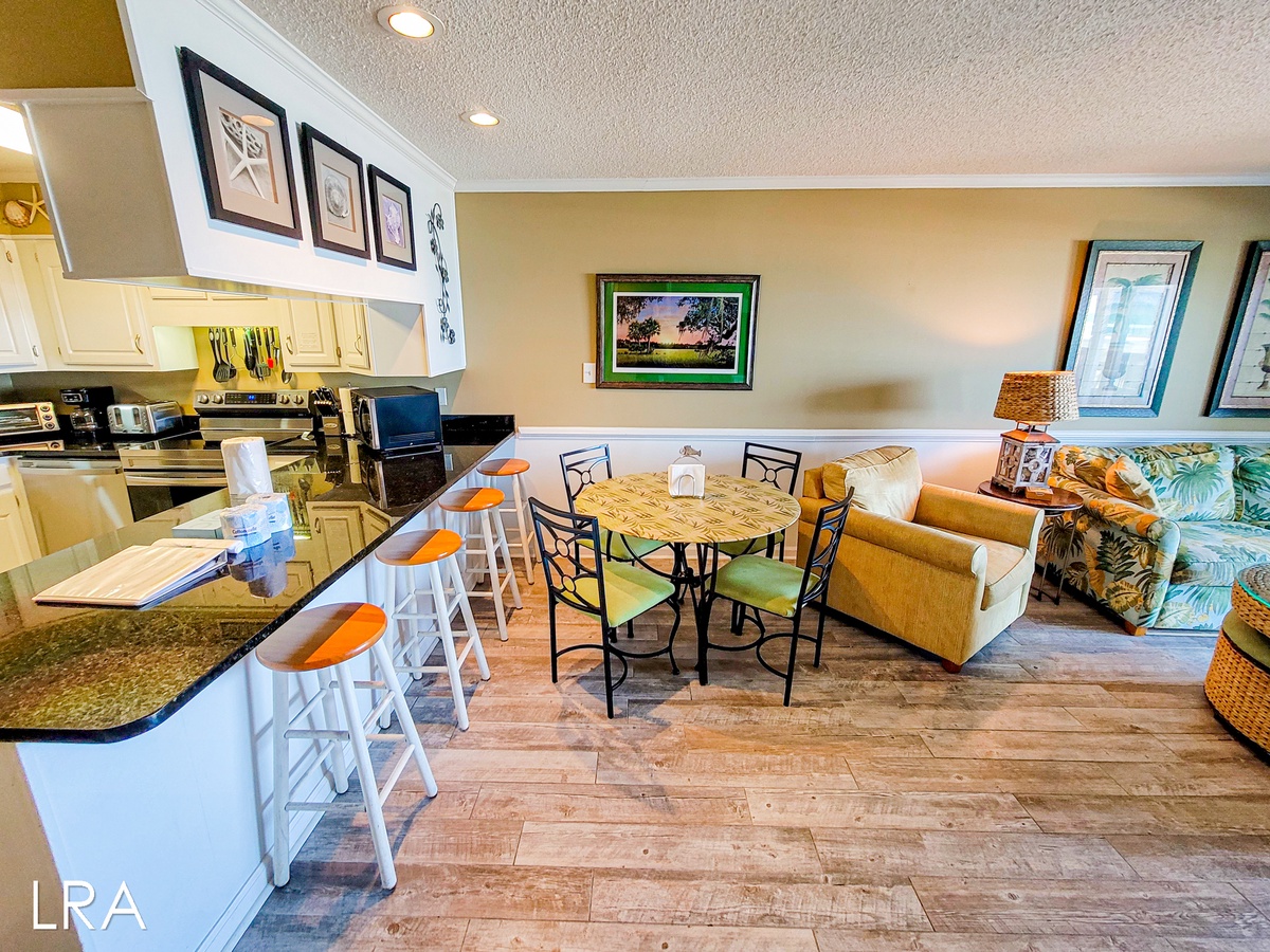 Dining Table and Kitchen Bar -07