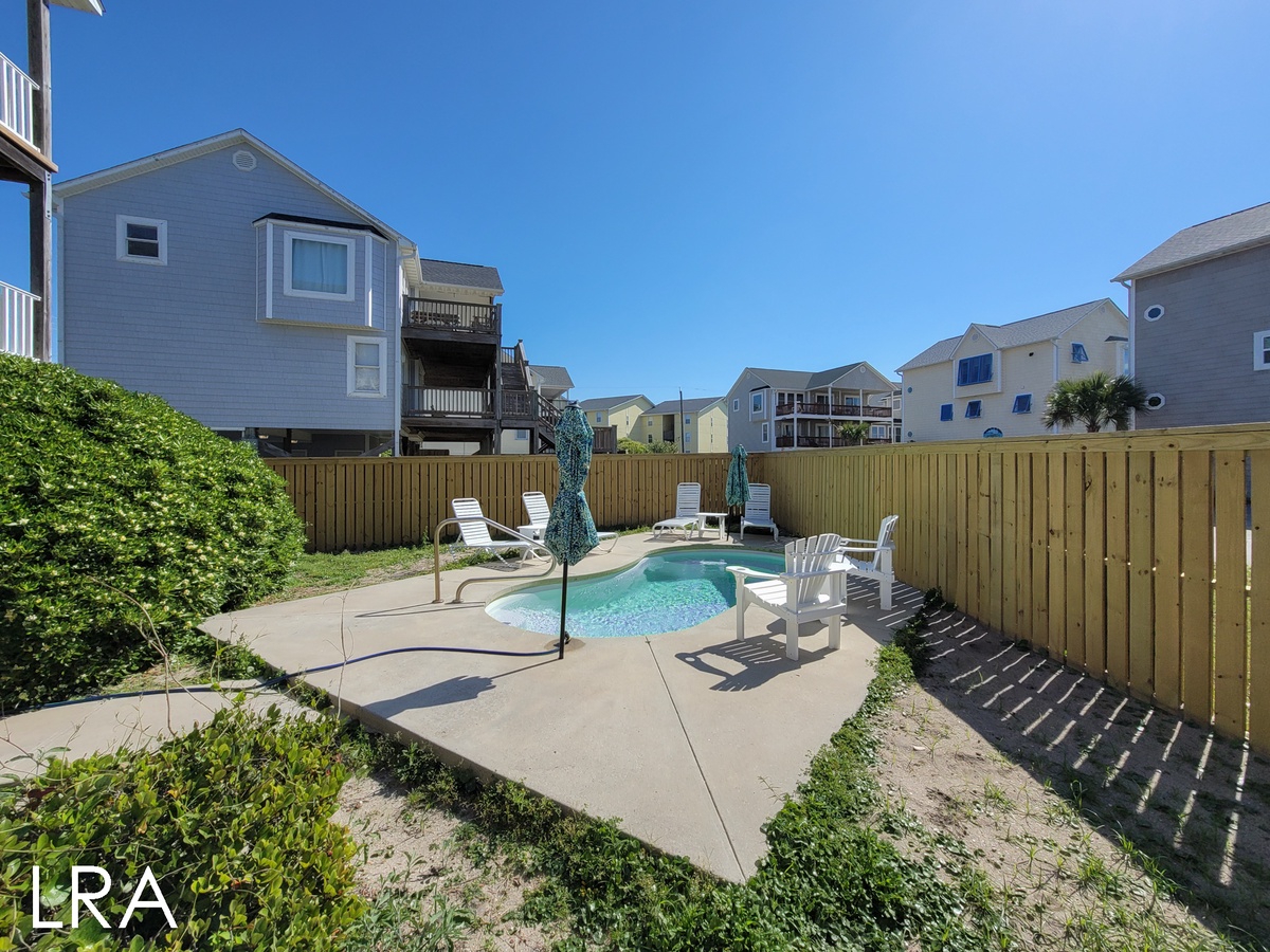 818 N Topsail Dr (Bella Lido [Ext Refresh - Pool Fence]) - watermarked-7