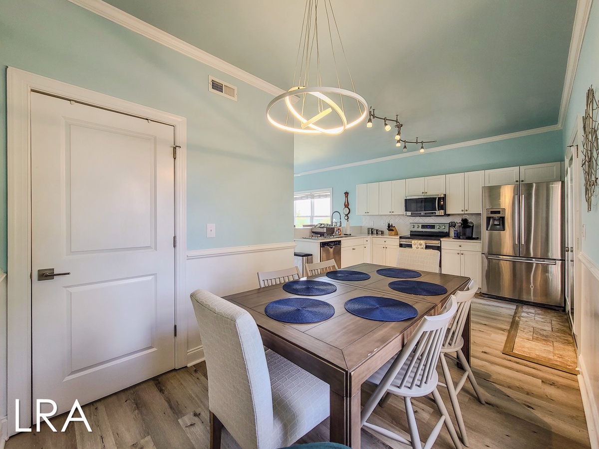615-E N New River Dr (Coral Cabana [Int Ext Aerials]) - watermarked-29