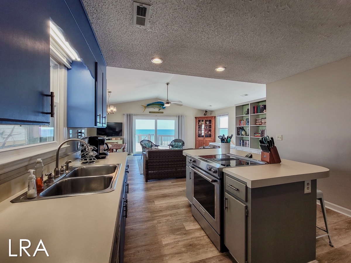 804 S Shore Dr (Beachy McBeach House [Int Ext Aerial Desc]) - watermarked-51