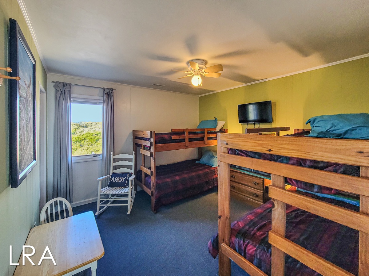 Twin Bunkbeds -15
