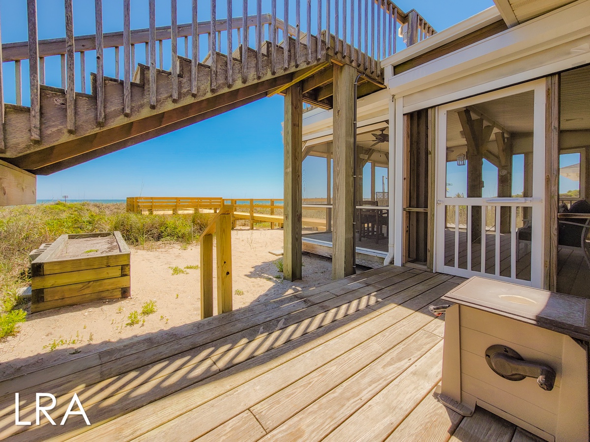613 Ocean Blvd (Flippin Out [Int Ext Aerials]) - watermarked-15