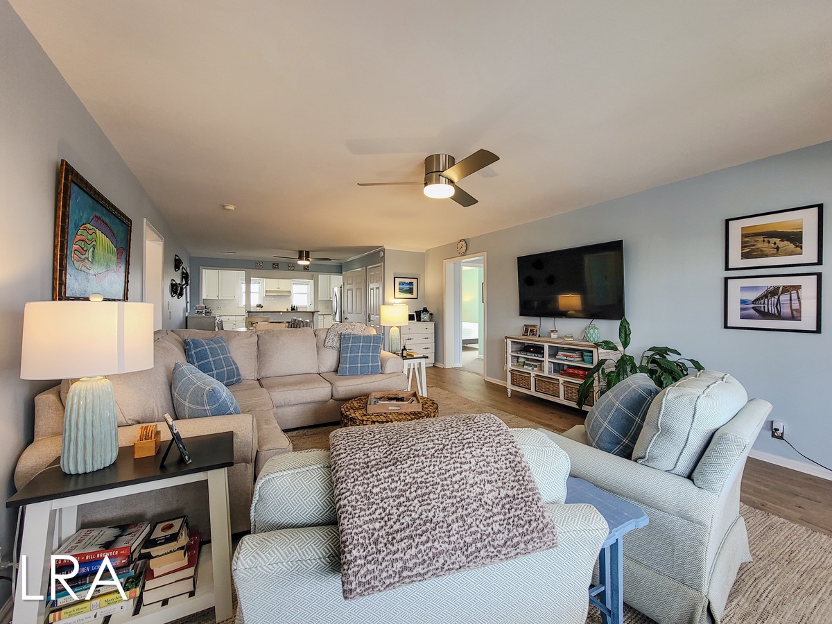 1003 Channel Blvd (Tied Dyed [Int Ext Aerials]) - watermarked-4