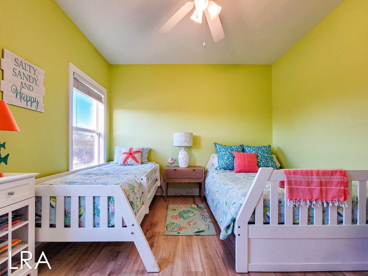 Twin/Full Bedroom-39