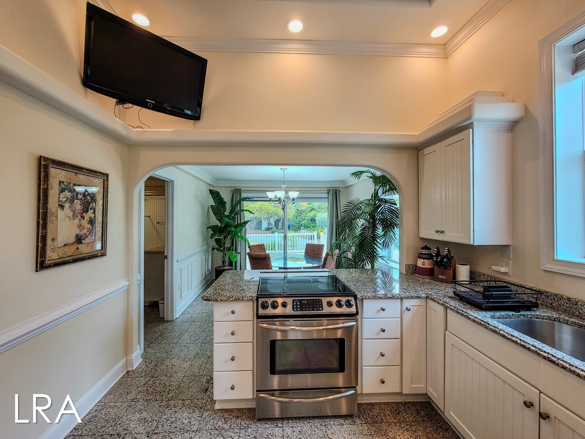 2717-A S Shore Dr (Oceanside Manor - Low Tide [Int Ext]) - watermarked-20
