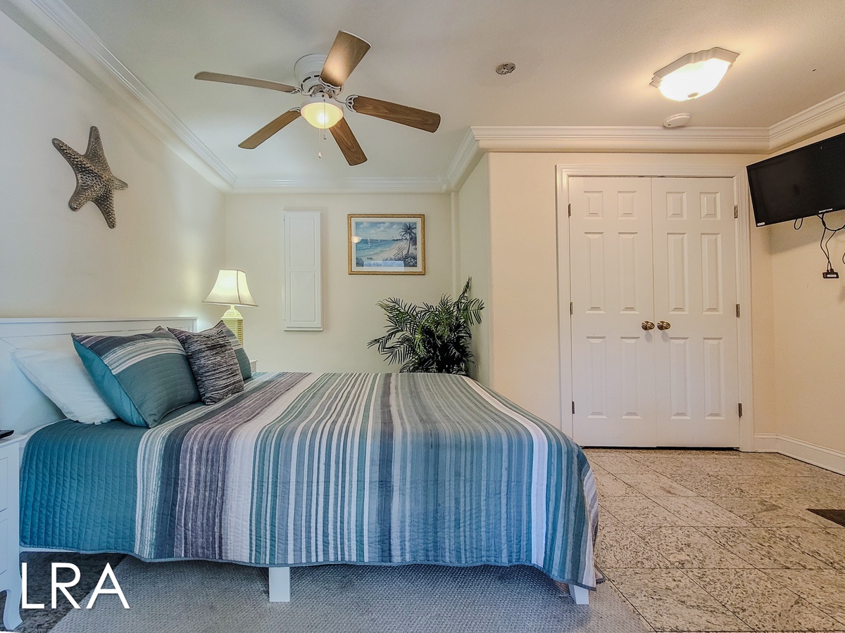 2717 S Shore Dr - Oceanside Manor (111)