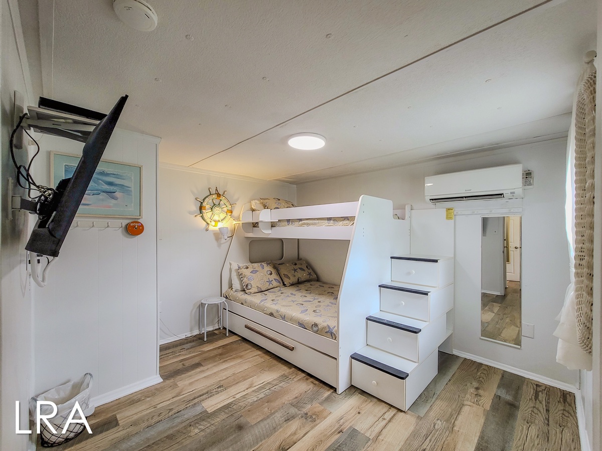 1005-A 1st St (The Cottage [Int Ext]) - watermarked-22