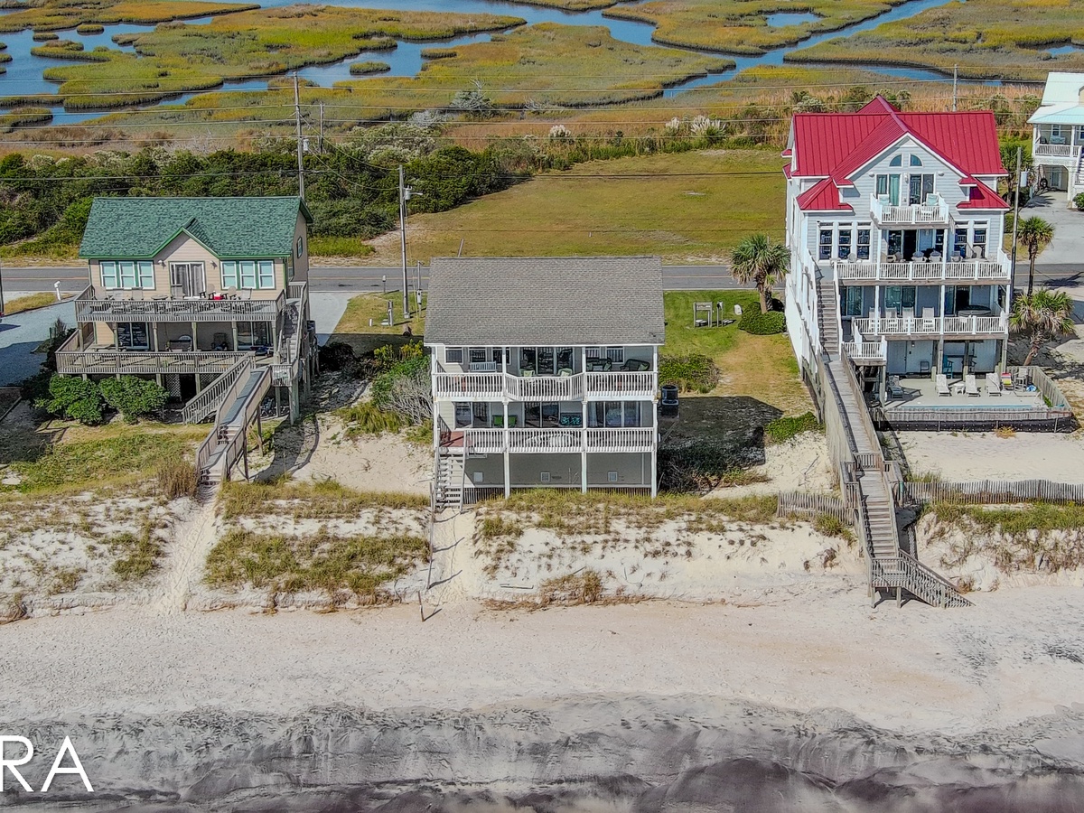 1050 New River Inlet Rd (Footprints In The Sand [Int Ext Aerials Desc]) - watermarked-47