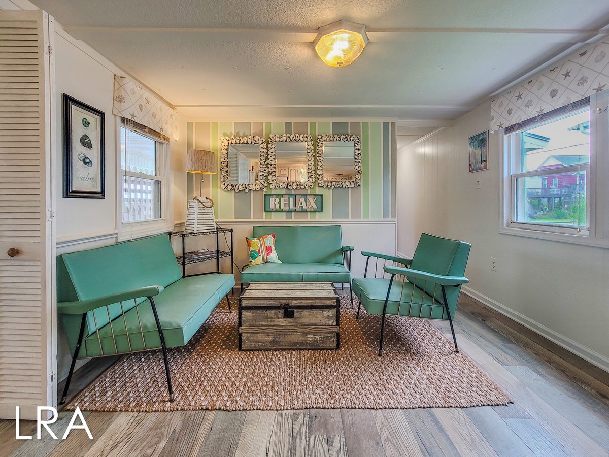 1005-A 1st St (The Cottage [Int Ext]) - watermarked-1